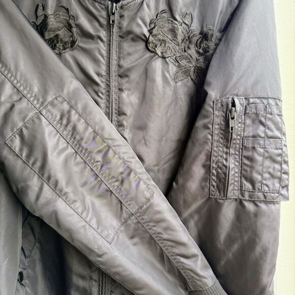 Obey Rose Embroidery Fleece-Lined Longline Black Bomber Jacket size M - Picture 8 of 12